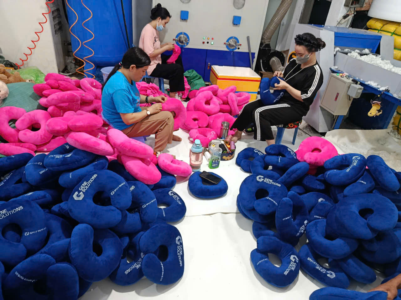 May gối chữ U 7 z8002719296768 7d5f30c2959d663ccd402f18bd83aa85