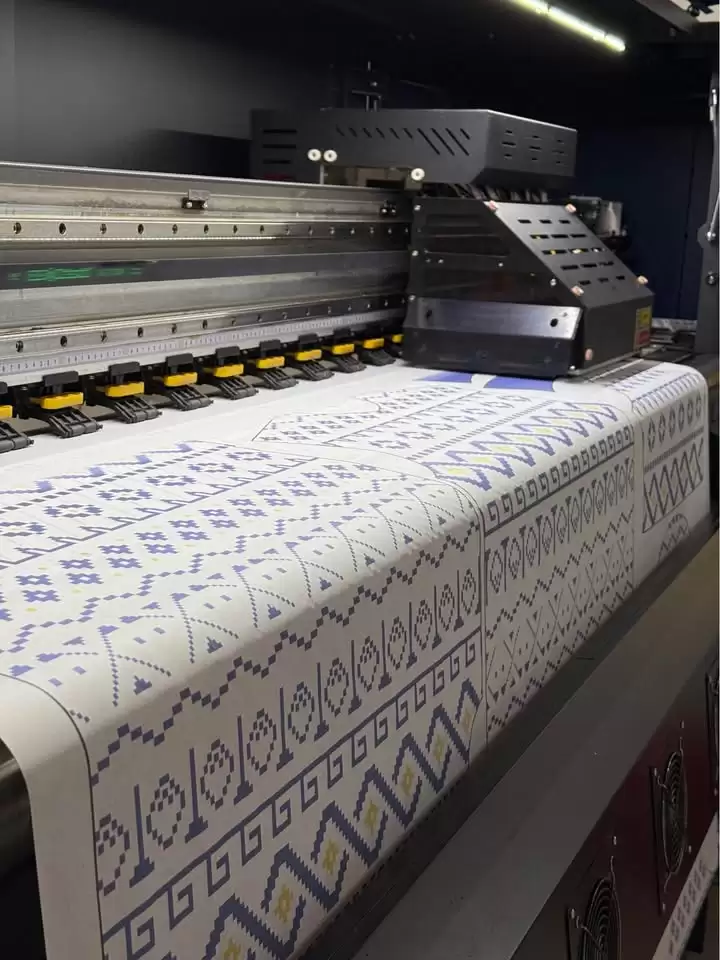 In Vải Thời Trang Và Công Nghiệp: Mẫu Đẹp, Giá Tốt Từ Xưởng ZOZO 2 Báo Giá In Vải Cây HCM 2025: Giá Rẻ Cho Số Lượng Nhỏ Và Lớn